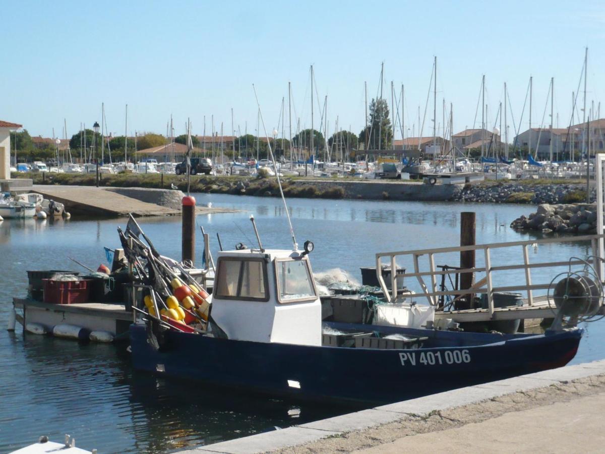 Holiday Home Les Amandines-1 By Interhome Gruissan Bagian luar foto